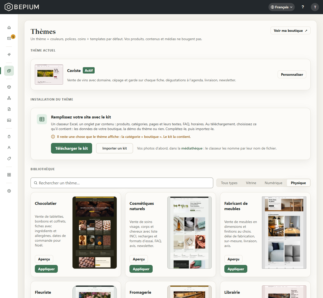 La page « Thèmes » : la carte « THÈME ACTUEL » avec le thème marqué « Actif » et le bouton « Personnaliser », la carte « Remplissez votre site avec le kit » sous « INSTALLATION DU THÈME », puis la « BIBLIOTHÈQUE » filtrée sur « Physique », chaque thème avec « Aperçu » et « Appliquer »